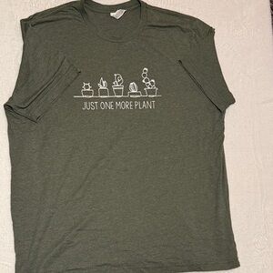 Plant lover T-shirt “just one more plant”